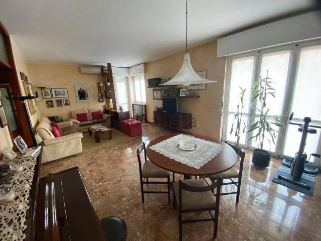 Appartamento in vendita di 130 m² in Via Giovan Battista Vico, 10