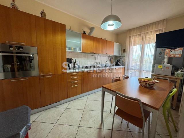 Appartamento in vendita di 130 m² in Via Giovanni Amendola