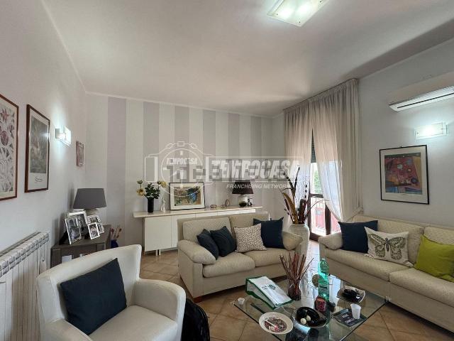 Appartamento in vendita di 130 m² in Via Giovanni Amendola, 39
