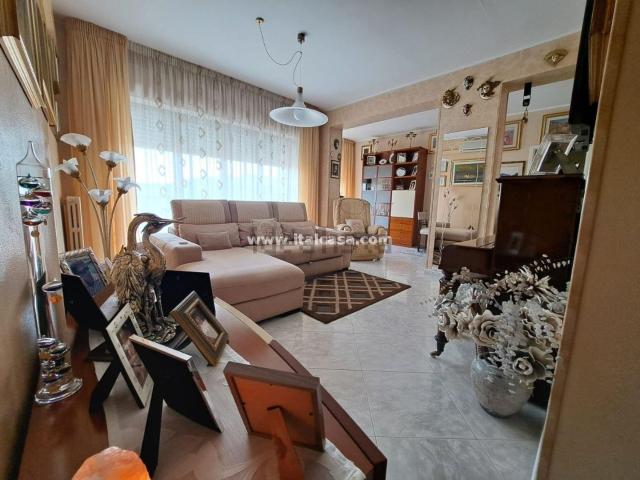Appartamento in vendita di 130 m² in Via Giovanni Paolo II