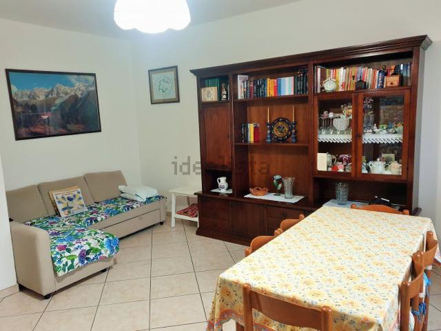 Appartamento in vendita di 130 m² in Via Giovanni Pascoli