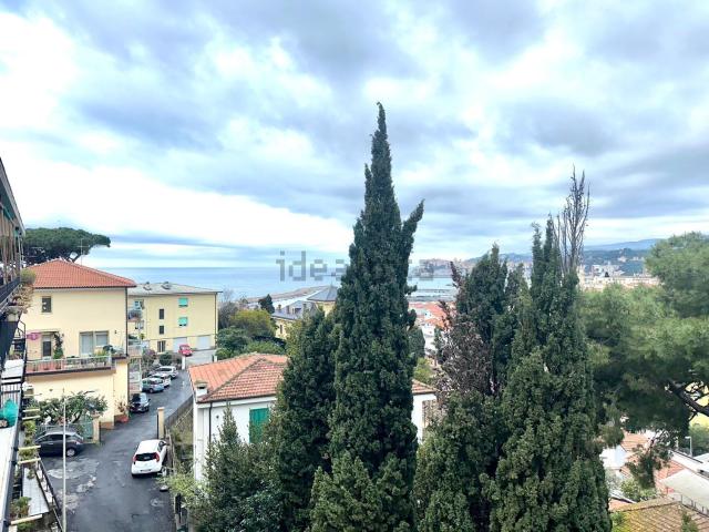 Appartamento in vendita di 130 m² in Via Giovanni Ruffini, 37