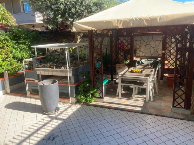 Appartamento in vendita di 130 m² in Via Grotta