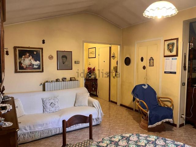 Appartamento in vendita di 130 m² in Via Guerralunga