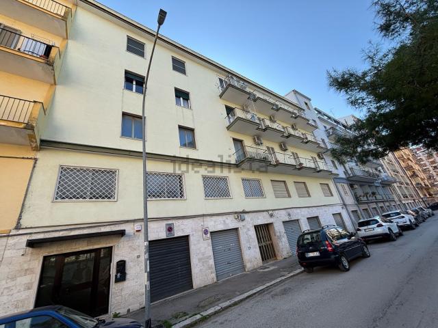 Appartamento in vendita di 130 m² in Via Guido de Stisi