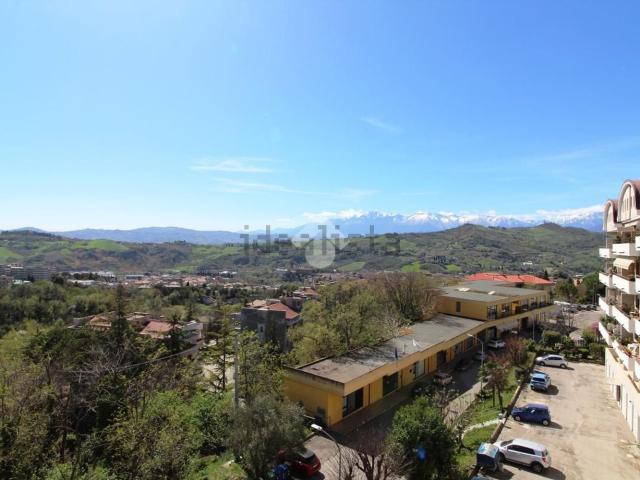 Appartamento in vendita di 130 m² in Via Guido Montauti