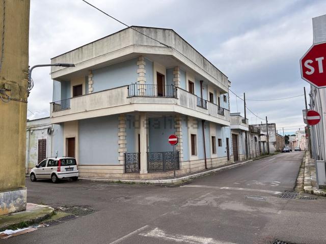 Appartamento in vendita di 130 m² in Via Don Luigi Sturzo, 14