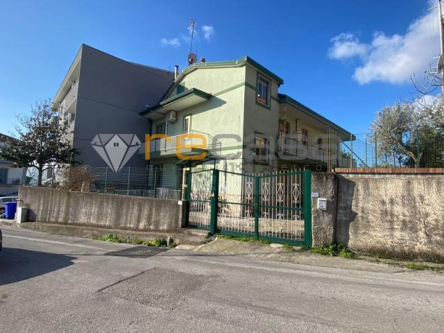 Appartamento in vendita di 130 m² in Via Don Vincenzo Minzoni, 21