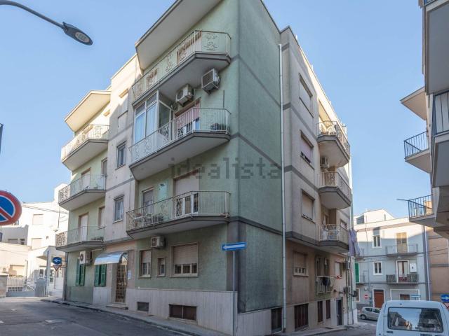 Appartamento in vendita di 130 m² in Via Damiano Chiesa, 1