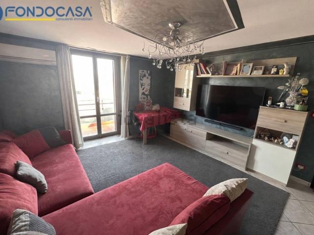 Appartamento in vendita di 130 m² in Via degli Oleandri, 10