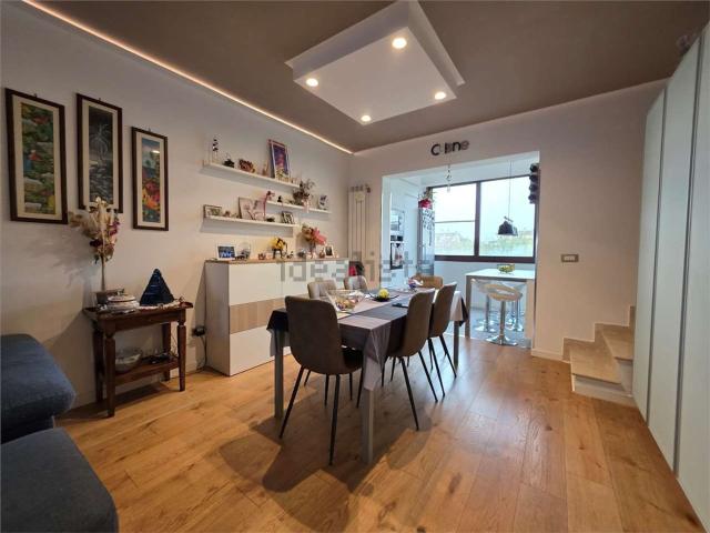 Appartamento in vendita di 130 m² in Via dei Grifoni d&apos Oro