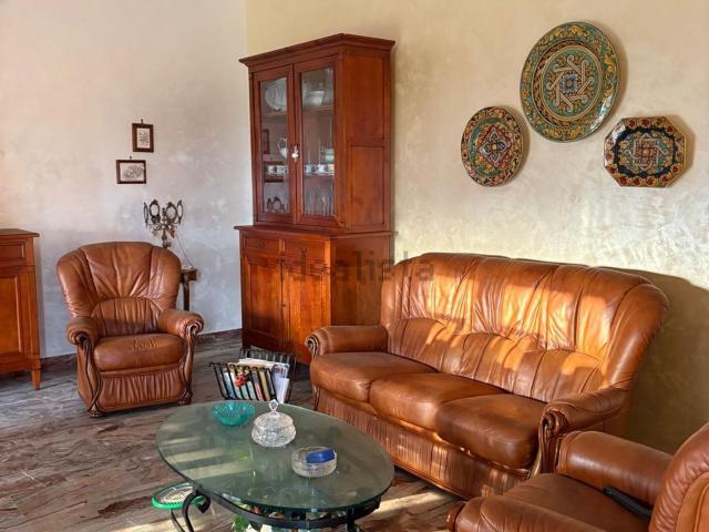 Appartamento in vendita di 130 m² in Via del Crocifisso