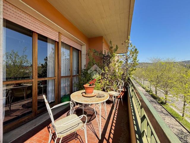 Appartamento in vendita di 130 m² in Via del Gignoro, 85