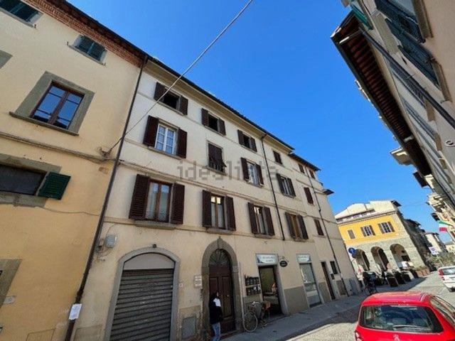 Appartamento in vendita di 130 m² in Via del Lungo Isidoro, 7