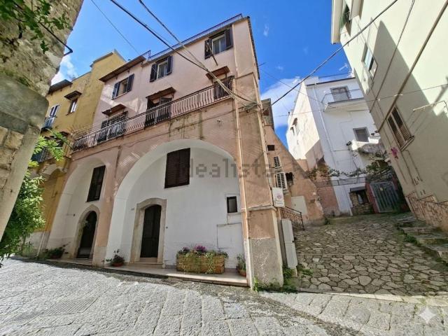 Appartamento in vendita di 130 m² in Via dell&apos Indipendenza, 443