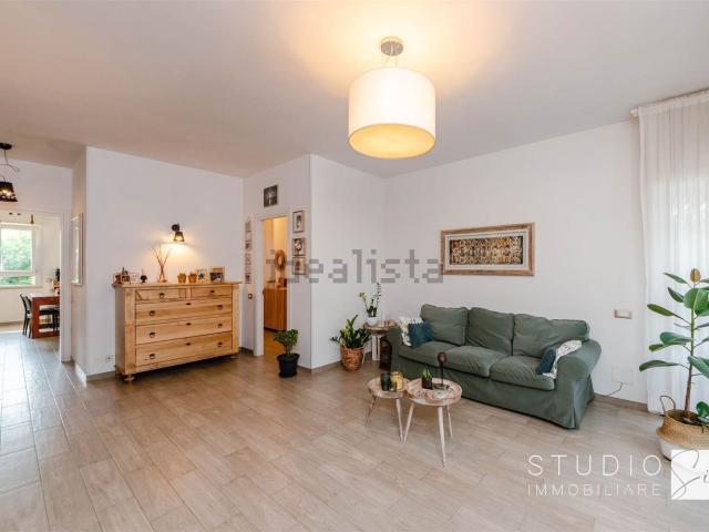 Appartamento in vendita di 130 m² in Via della Costituzione