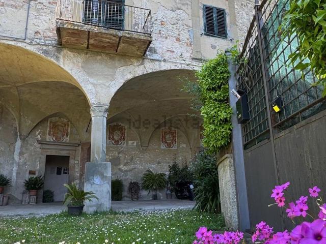 Appartamento in vendita di 130 m² in Via della Chiesa