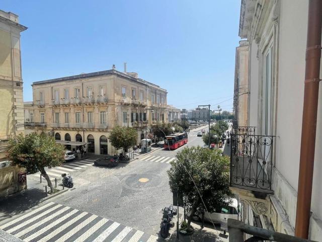 Appartamento in vendita di 130 m² in Via della Dogana, 8
