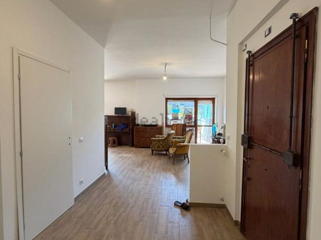 Appartamento in vendita di 130 m² in Via delle Canarie, 13