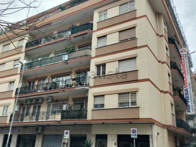 Appartamento in vendita di 130 m² in Via delle Gondole, 109