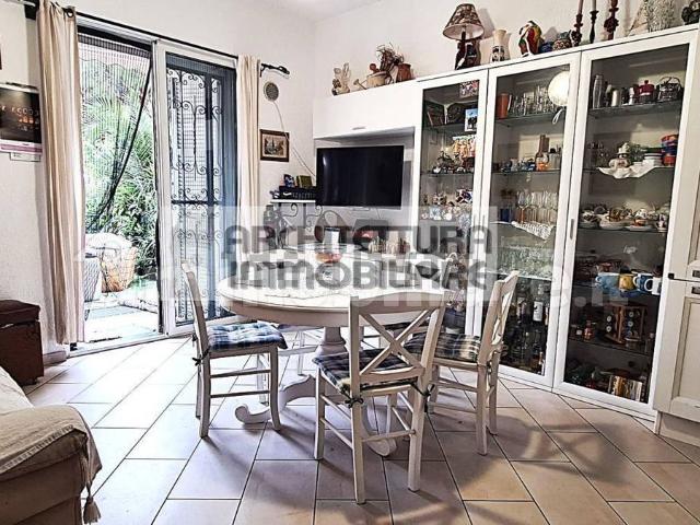 Appartamento in vendita di 130 m² in Via delle Ginestre, 1