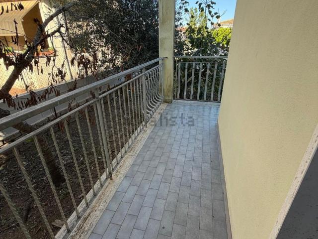 Appartamento in vendita di 130 m² in Via delle Dalie, 34