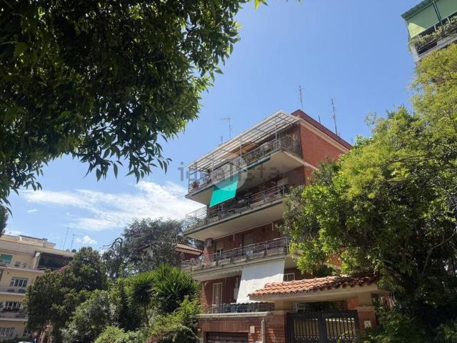 Appartamento in vendita di 130 m² in Via delle Egadi, 3
