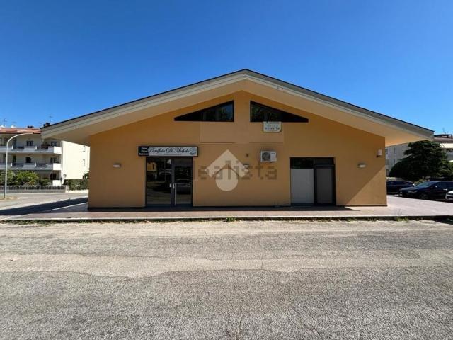 Appartamento in vendita di 130 m² in Via delle Ninfee, 1