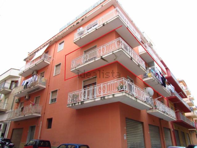 Appartamento in vendita di 130 m² in Via delle Viole, 2