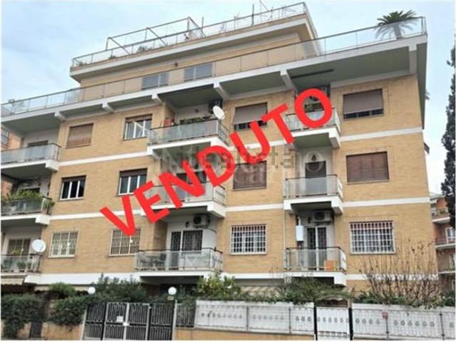 Appartamento in vendita di 130 m² in Via di Bravetta