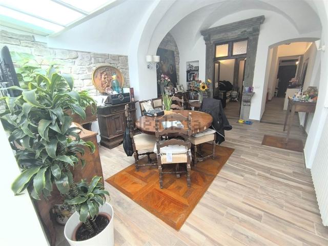 Appartamento in vendita di 130 m² in Via di San Niccolò