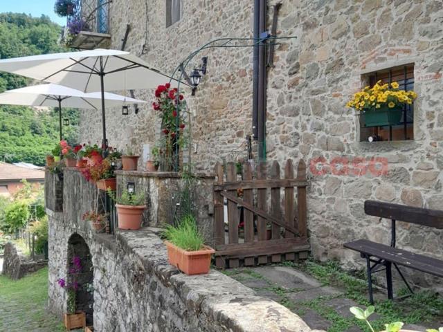 Appartamento in vendita di 130 m² in Via Di Perdonica