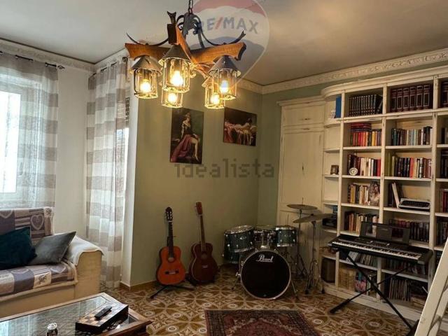 Appartamento in vendita di 130 m² in Via Dietro la Certosa, 35
