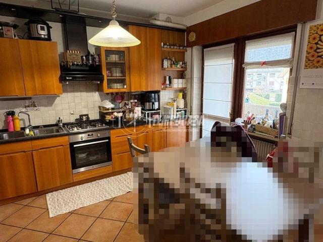 Appartamento in vendita di 130 m² in Via E. Fermi, 49