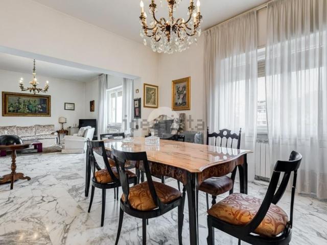 Appartamento in vendita di 130 m² in Via Emilio de Marchi