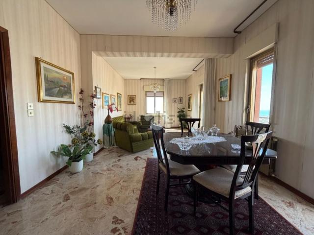 Appartamento in vendita di 130 m² in Via Empedocle, 111