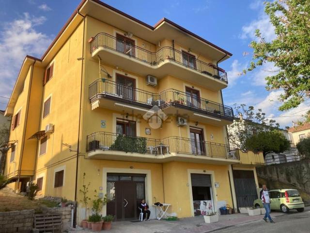 Appartamento in vendita di 130 m² in Via Enzo Marmorale