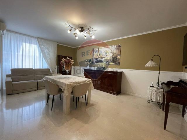 Appartamento in vendita di 130 m² in Via Ettore Fieramosca, 27