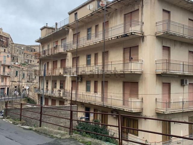 Appartamento in vendita di 130 m² in Via Fontana, 2