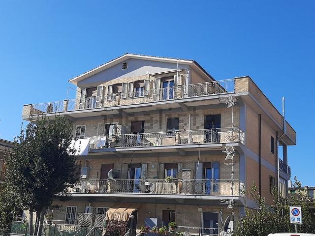 Appartamento in vendita di 130 m² in Via Federico Bocchetti, 11
