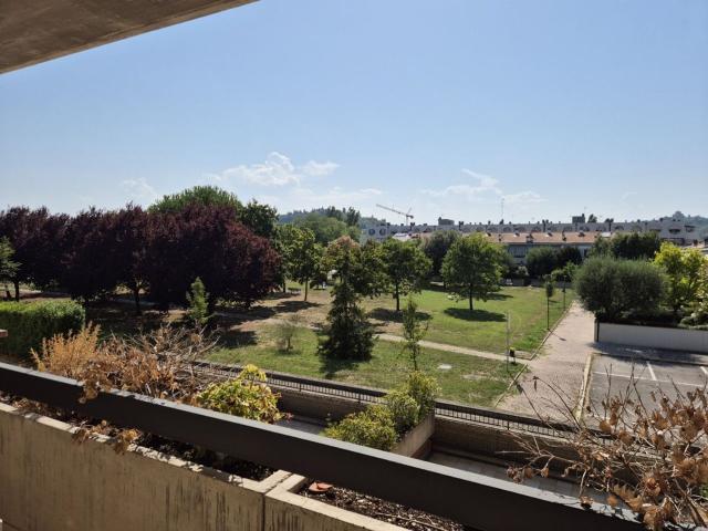 Appartamento in vendita di 130 m² in Via Fiorenzuola