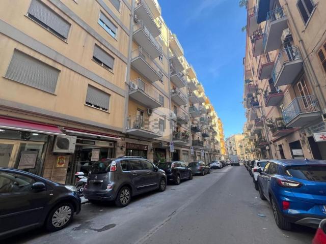Appartamento in vendita di 130 m² in Via Flavio Gioia, 63