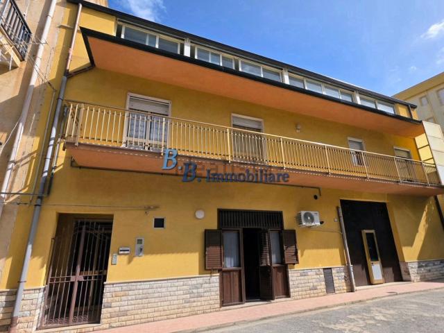 Appartamento in vendita di 130 m² in Via Florio