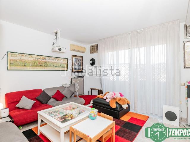 Appartamento in vendita di 130 m² in Via Francesco Baracca, 3
