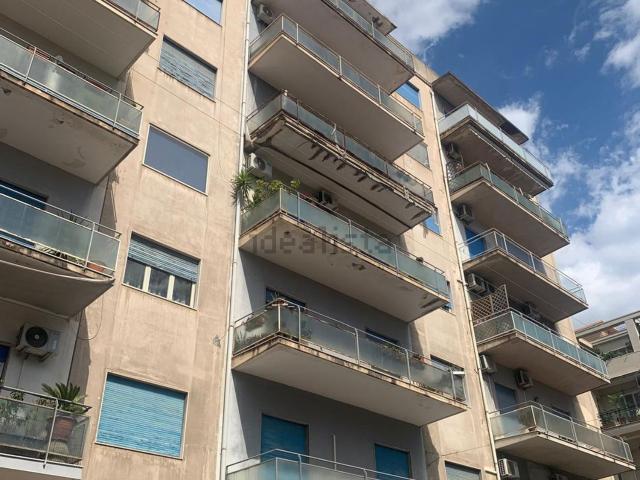 Appartamento in vendita di 130 m² in Via Francesco Battiato, 28