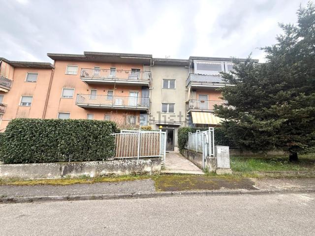 Appartamento in vendita di 130 m² in Via Francesco Iovine