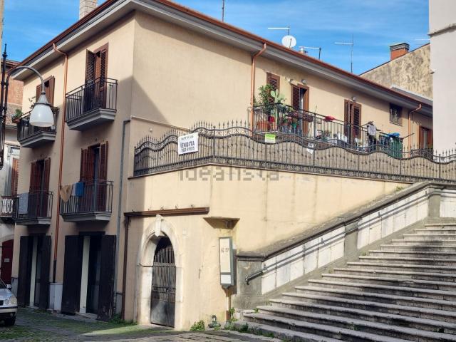 Appartamento in vendita di 130 m² in Via Francesco Rapolla, 26