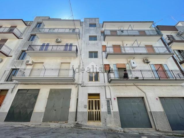 Appartamento in vendita di 130 m² in Via Fratelli Cairoli, 13