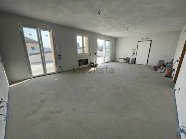 Appartamento in vendita di 130 m² in Via Fratelli Bandiera