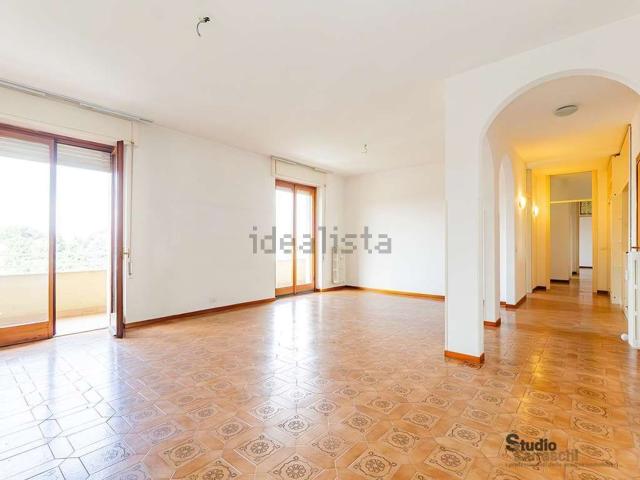 Appartamento in vendita di 130 m² in Via IV Novembre, 17
